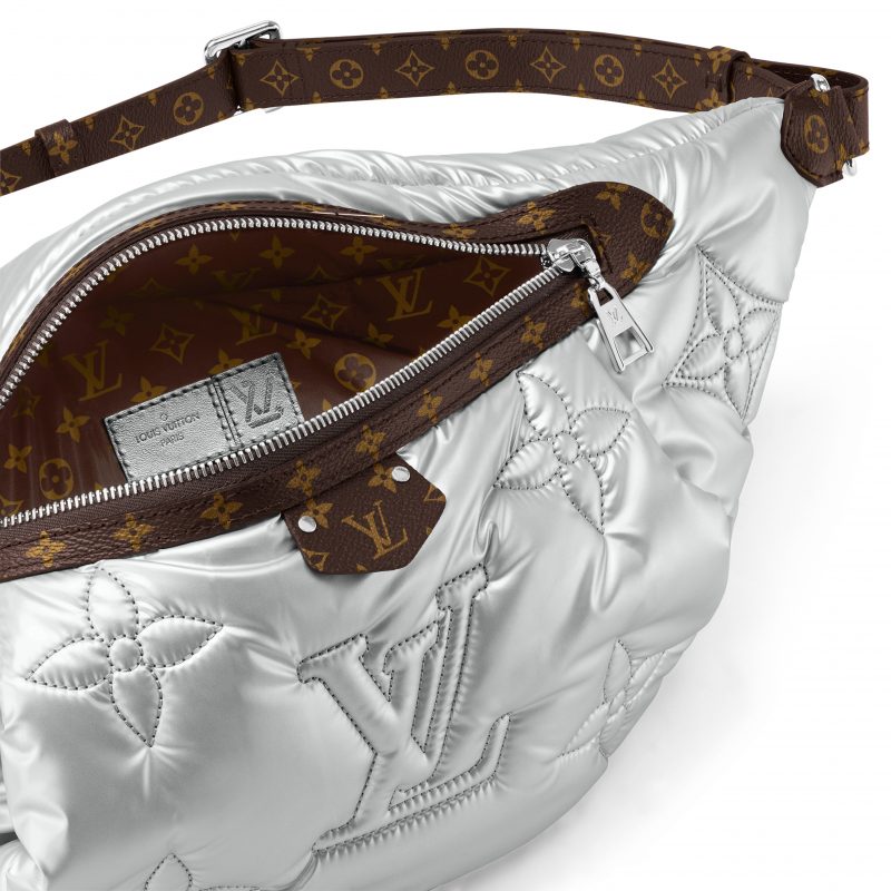 ショルダーバッグ・ポシェット Louis Vuitton Maxi Bumbag Silver Body Bag Shoulder M20971 Outlet Louis Vuitton Pillow Maxi Bumbag M20971 Silver On