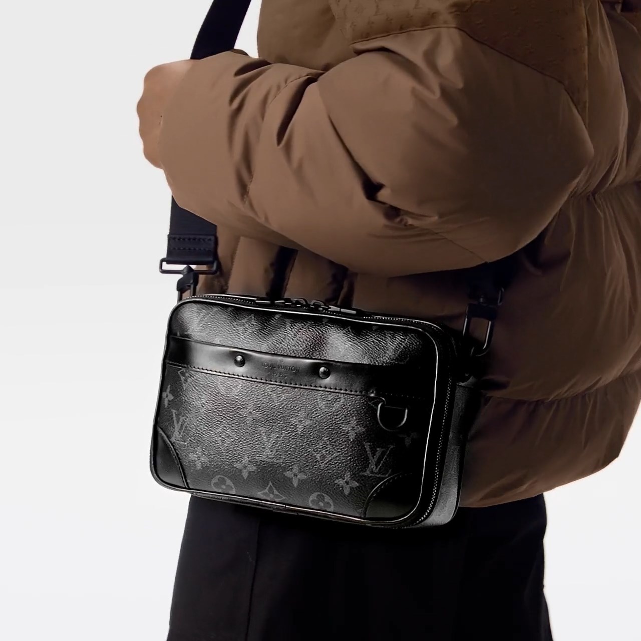Outlet Louis Vuitton M46955 Alpha Messenger Monogram Eclipse