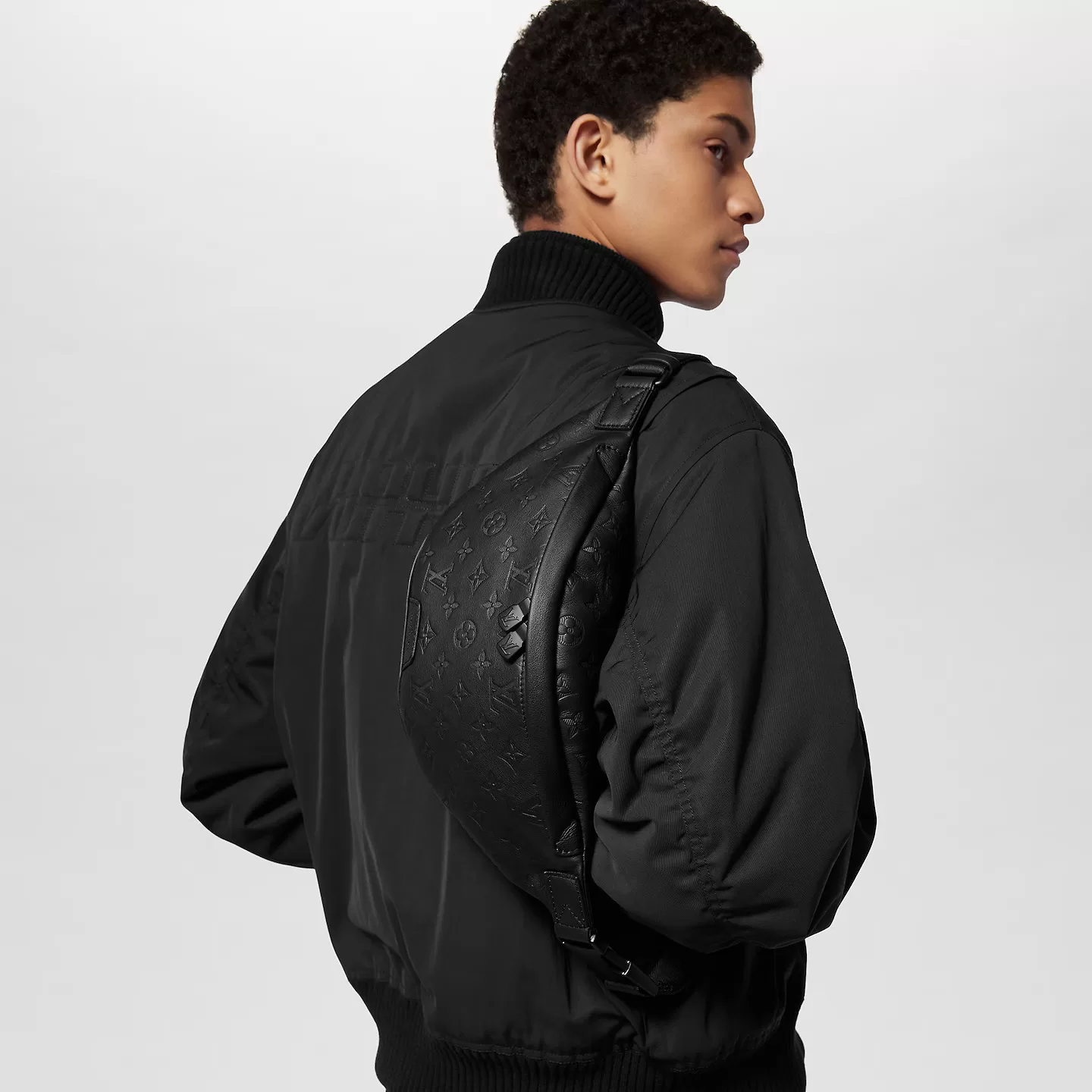 【Louis Vuitton】DISCOVERY PM ボディバッグ ブラック M46036 Discovery PM Bumbag Monogram Shadow Leather - Bags | LOUIS