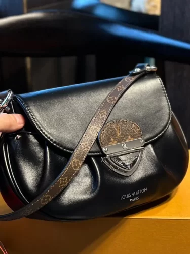 *LV*Sunset Vibe ラムスキン ブラックショルダーバッグ M12192 Sunset Vibe LV Vibe - Women - Handbags | LOUIS VUITTON ®