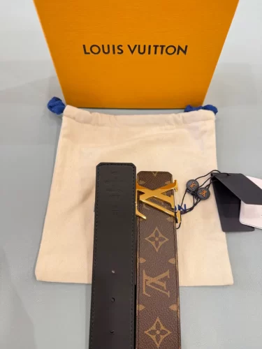 Outlet Louis Vuitton Wallet On Chain Lily M82509 On Sale